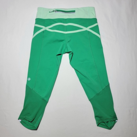 Lululemon size small bundle cropped leggings size 4! - Picture 10 of 16